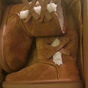 Girl Uggs